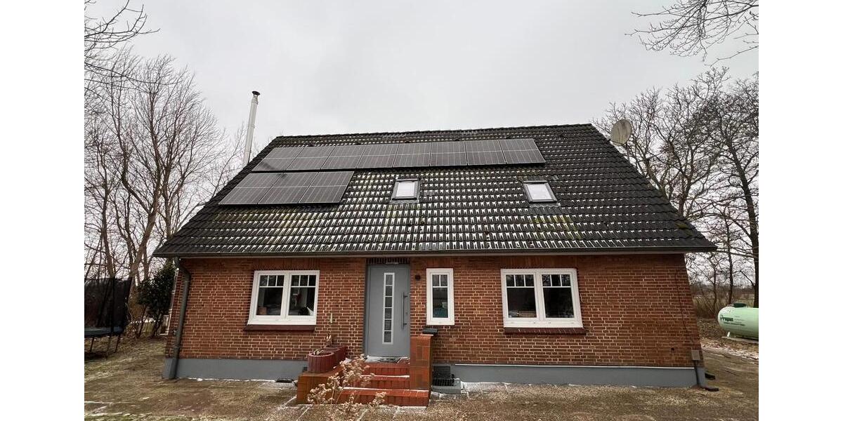 Einfamilienhaus Medelby - 5 Zimmer, 150 m&sup2;, 1.300&euro; | Angebot:25097410