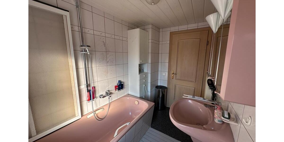 Einfamilienhaus Aham - 7 Zimmer, 181 m&sup2;, 549.000&euro; | Angebot:26942075