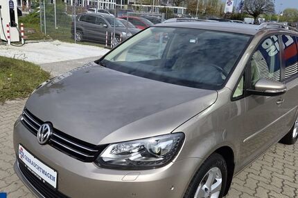 VW Touran 102.135 km 12.799 &euro; Salzwedel 29410