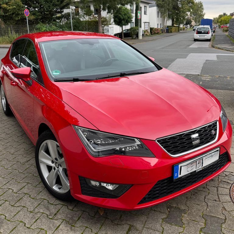 Seat Leon 61.500 km 13.500 € Paderborn 33100