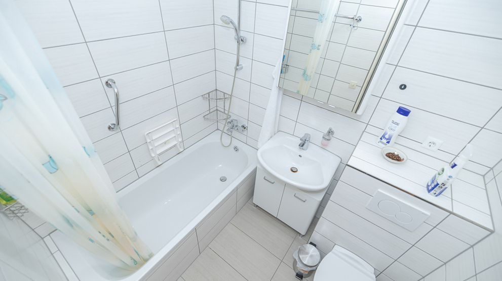 Gepflegte 2-Zimmer-Wohnung mit Südbalkon in zentraler Lage 2 zimmer