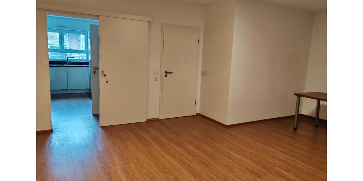 Etagenwohnung Münster (Hessen) - 5 Zimmer, 146 m&sup2;, 2.000&euro; | Angebot:26660233