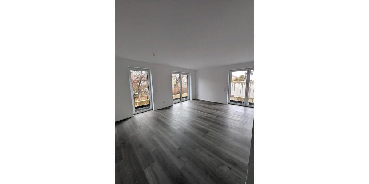 Erdgeschoßwohnung Bad Wurzach - 4 Zimmer, 97 m&sup2;, 1.200&euro; | Angebot:25636808