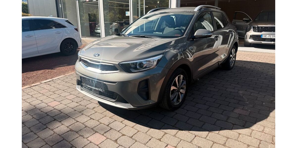 Kia Stonic 65.900 km 15.990 &euro; Dorsten 46282