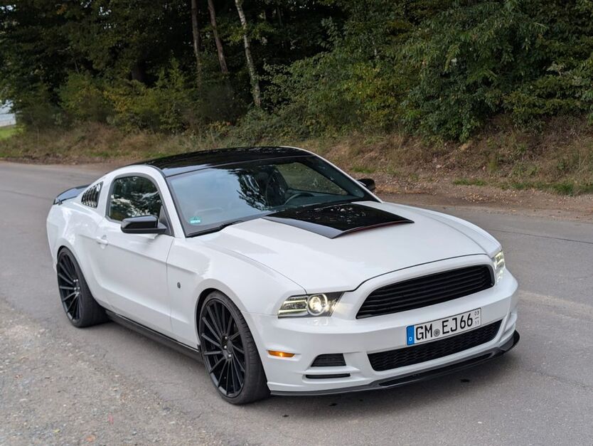 Ford Mustang 174.444 km 15.800 € Morsbach 51597