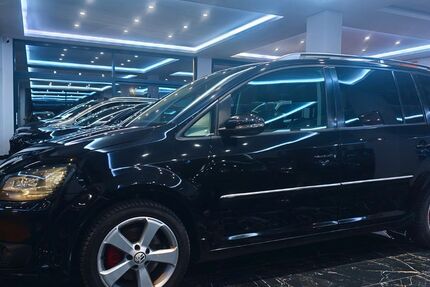 VW Touran 165.387 km 9.450 &euro; Denkingen 78588