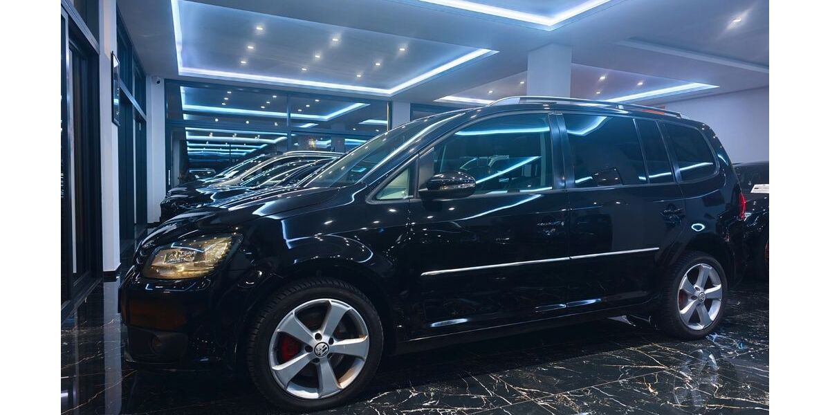 VW Touran 165.387 km 9.450 &euro; Denkingen 78588
