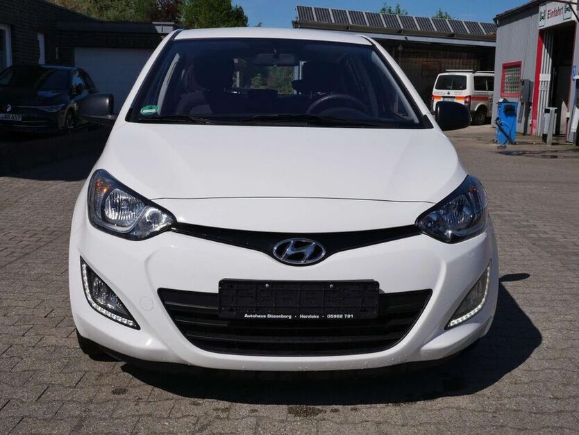 i20