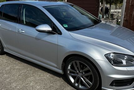 VW Golf 62.000 km 11.200 &euro; Bremerhaven 27572
