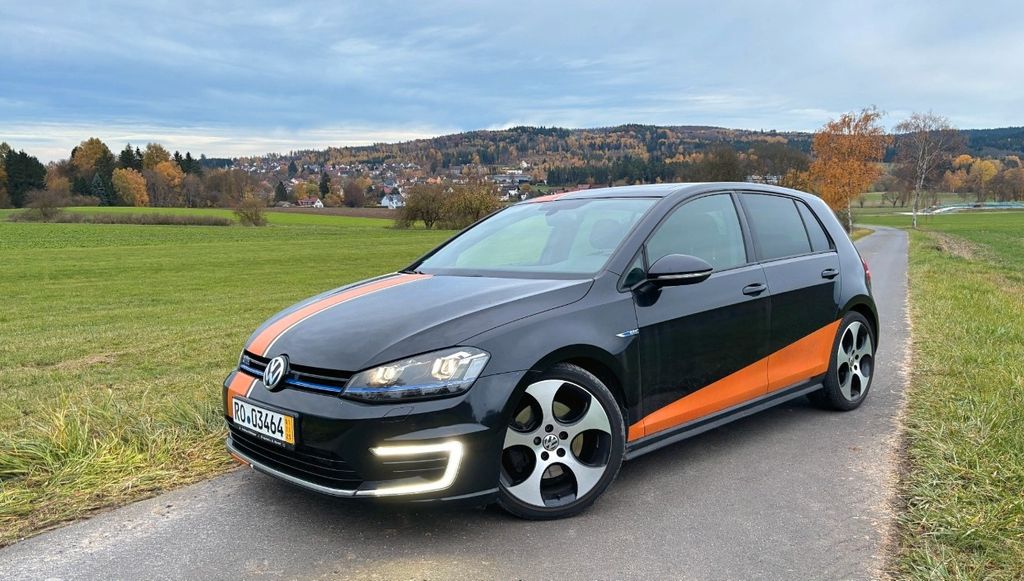 VW Golf 183.000 km 13.999 &euro; Marktredwitz 95615