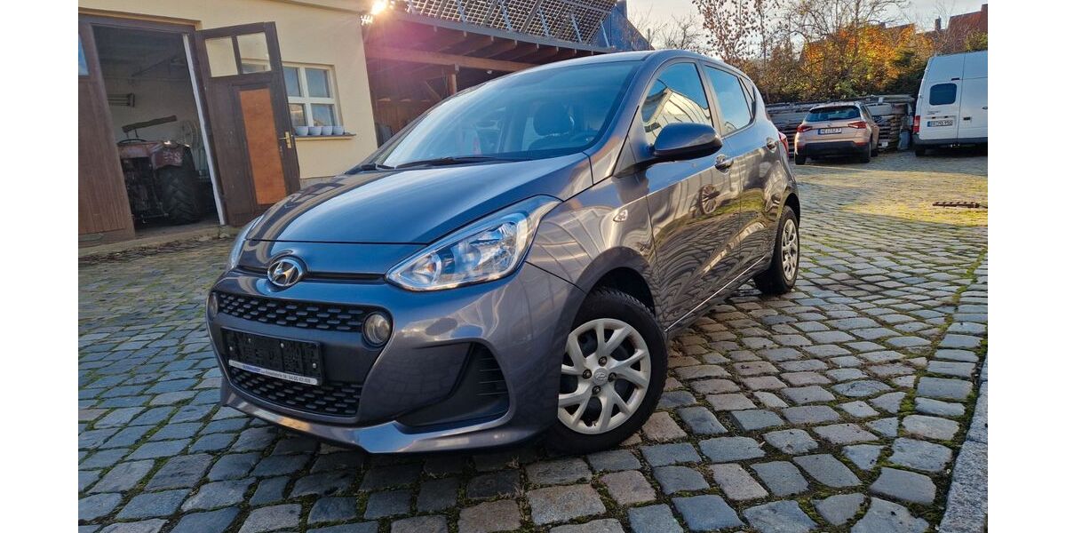 Hyundai i10 45.310 km 7.990 &euro; Dresden 01156