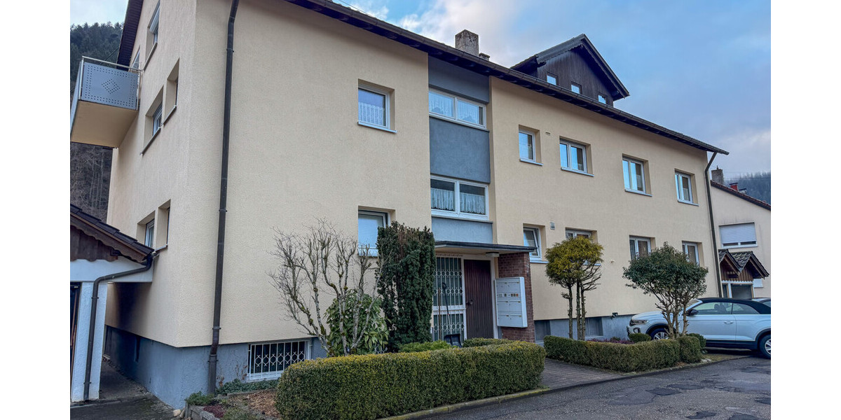 Große 4,5 Zimmer Wohnung in zentraler lage - Etagenwohnung Bad Wildbad Calmbach | Angebot:25291138