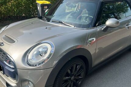 Mini Cooper S Cabrio 101.000 km 16.900 &euro; Waltrop 45731
