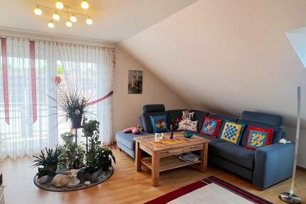 Nur mit Wohnberechtigungsschein (WBS) – Helle Dachgeschoßwohnung mit Balkon in Haltern am See