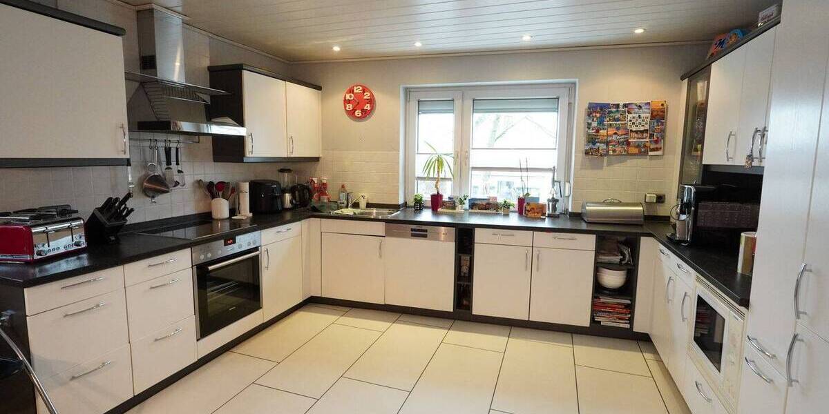 Mehrfamilienhaus, Wohnhaus Friedberg Dorheim - 9 Zimmer, 328 m&sup2;, 799.000&euro; | Angebot:26869001