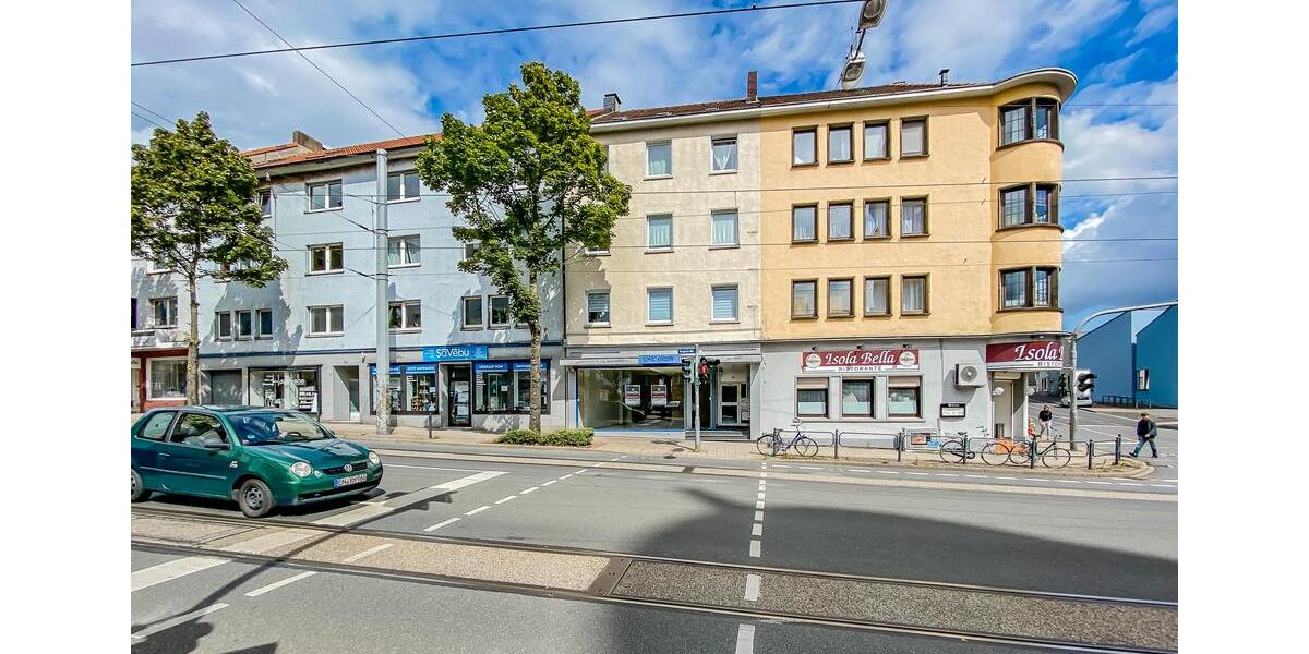 2,5 Zimmer – Balkon – renoviert – zentrale Lage direkt am Rathaus 2 zimmer