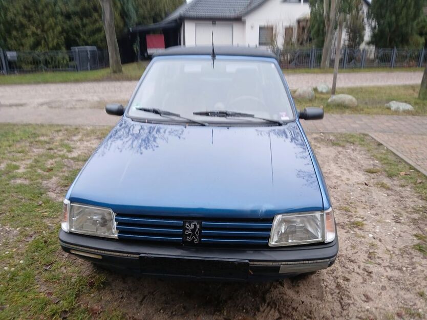 Peugeot 205 220.000 km 3.500 € Beelitz OT Rieben 14547