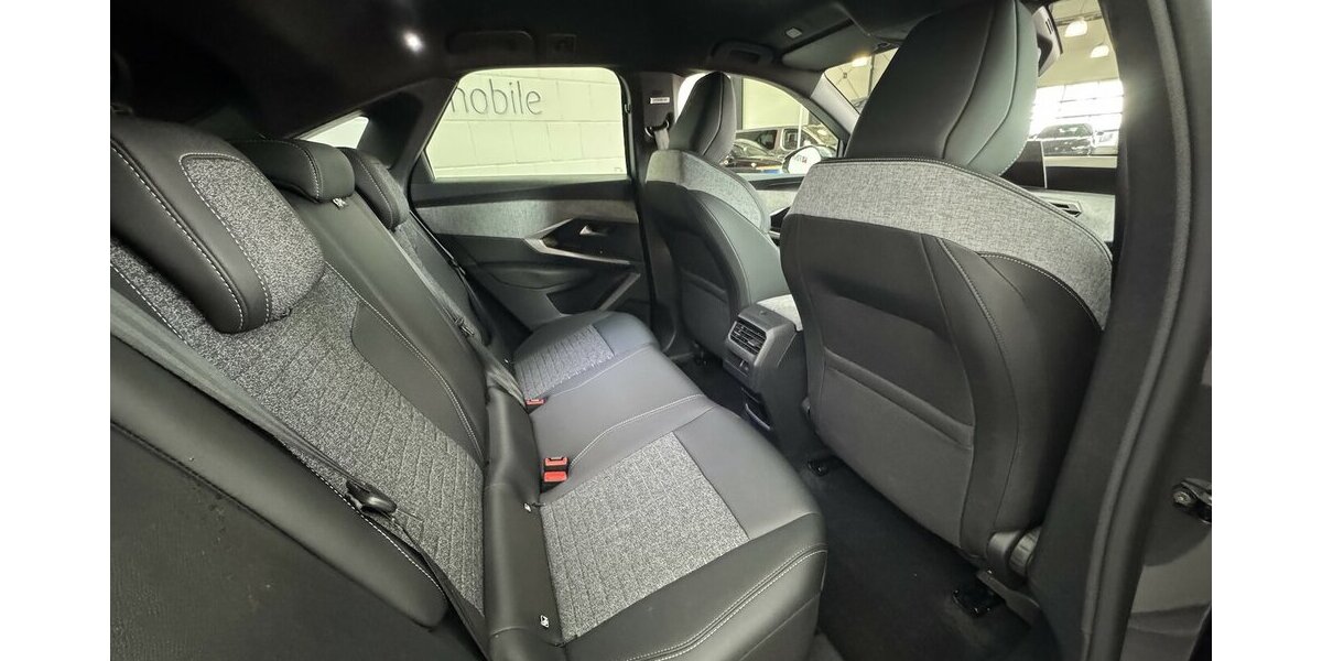 Peugeot 3008 Allure 145 Mild Hybrid Full LED 360° 15.800 km 25.320 &euro; Lich 35423