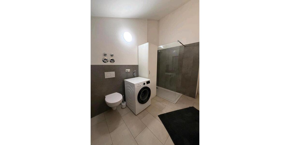 Dachgeschoßwohnung Nittendorf - 2 Zimmer, 70 m&sup2;, 820&euro; | Angebot:25409056