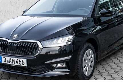 Skoda Fabia 10.000 km 15.480 &euro; Düsseldorf 40474