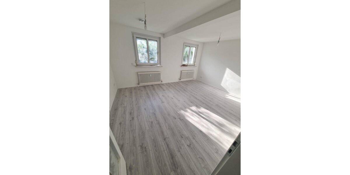 Etagenwohnung Waldkraiburg - 3 Zimmer, 90 m&sup2;, 1.100&euro; | Angebot:26799613