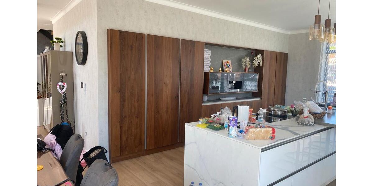 Einfamilienhaus Nümbrecht - 6 Zimmer, 380 m&sup2;, 750.000&euro; | Angebot:26891234