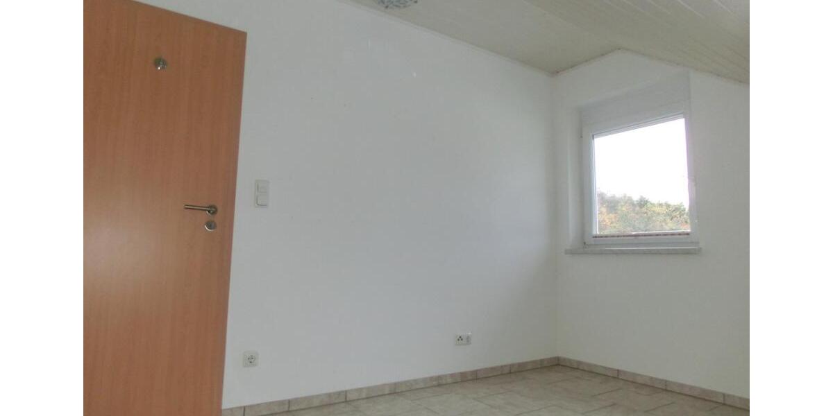 Dachgeschoßwohnung Groß-Umstadt Umstadt - 2 Zimmer, 70 m&sup2;, 630&euro; | Angebot:25380880