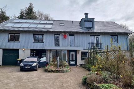 -Anfragestop-2.5 Zimmerwohnung 90qm mit Garten und Garagenplatz zimmer