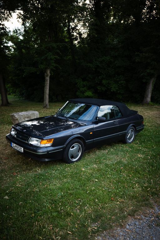 900
