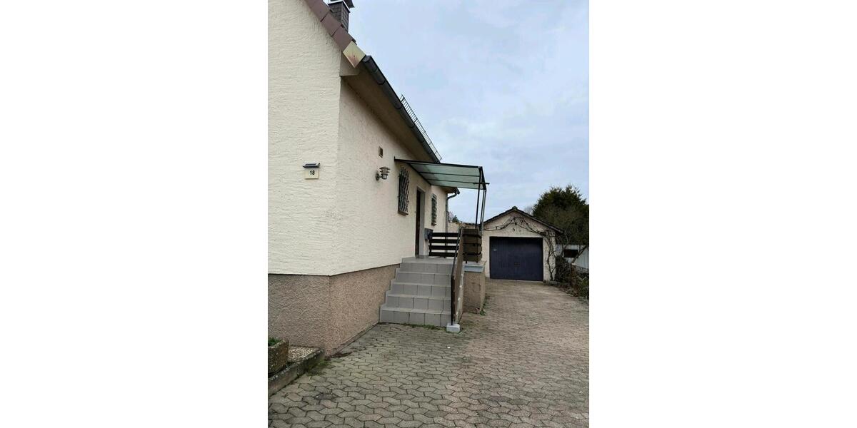 Einfamilienhaus Bodenwerder - 4 Zimmer, 120 m&sup2;, 850&euro; | Angebot:26401980