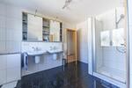 Einfamilienhaus Bad Friedrichshall - 6 Zimmer, 240 m&sup2;, 2.650&euro; | Angebot:25832076
