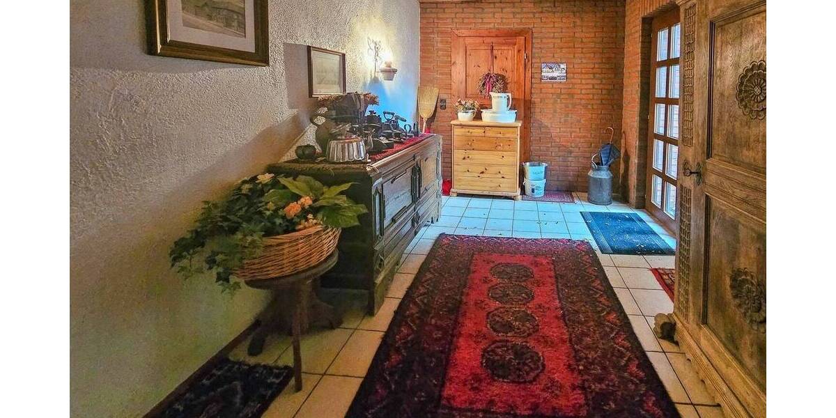 Einfamilienhaus Viersen Rahser - 8 Zimmer, 240 m&sup2;, 250.000&euro; | Angebot:26644037
