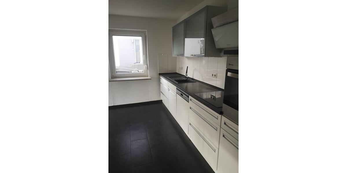 Erdgeschoßwohnung Villingen-Schwenningen Schwenningen - 3 Zimmer, 105 m&sup2;, 960&euro; | Angebot:26336057