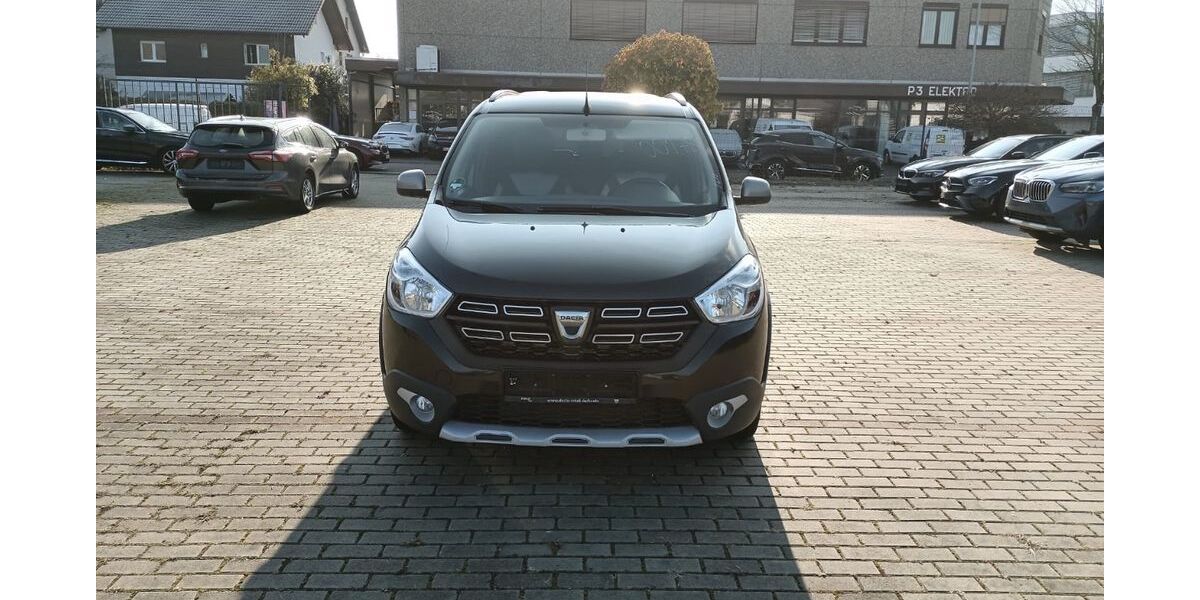 Dacia Lodgy 177.000 km 11.781 &euro; Weinheim 69469