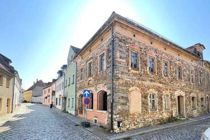 Haus zum Kaufen in Radeburg 195.000 € 394 m² 15 zimmer