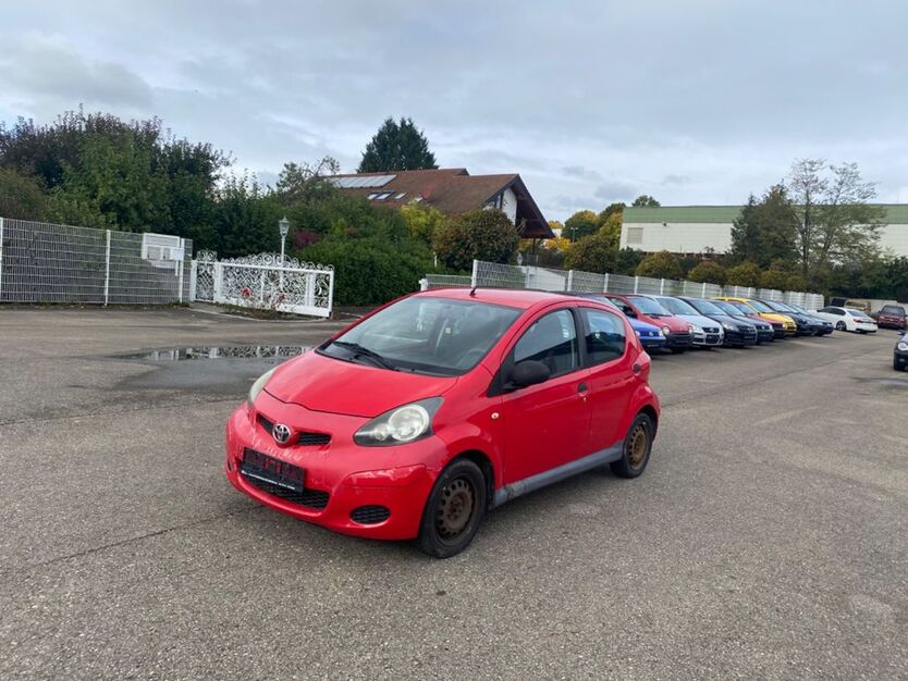 Toyota Aygo (X) 199.000 km 850 € Hechingen 72379