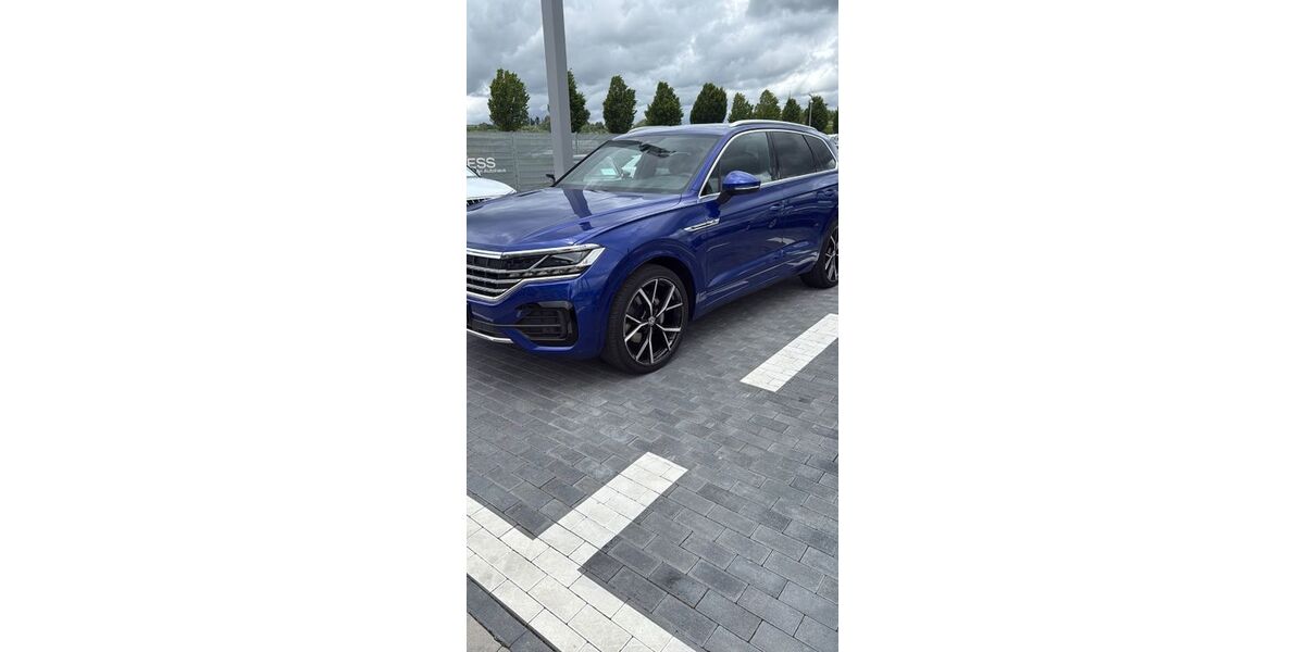 VW Touareg 99.200 km 43.000 &euro; Wiesbaden 65205