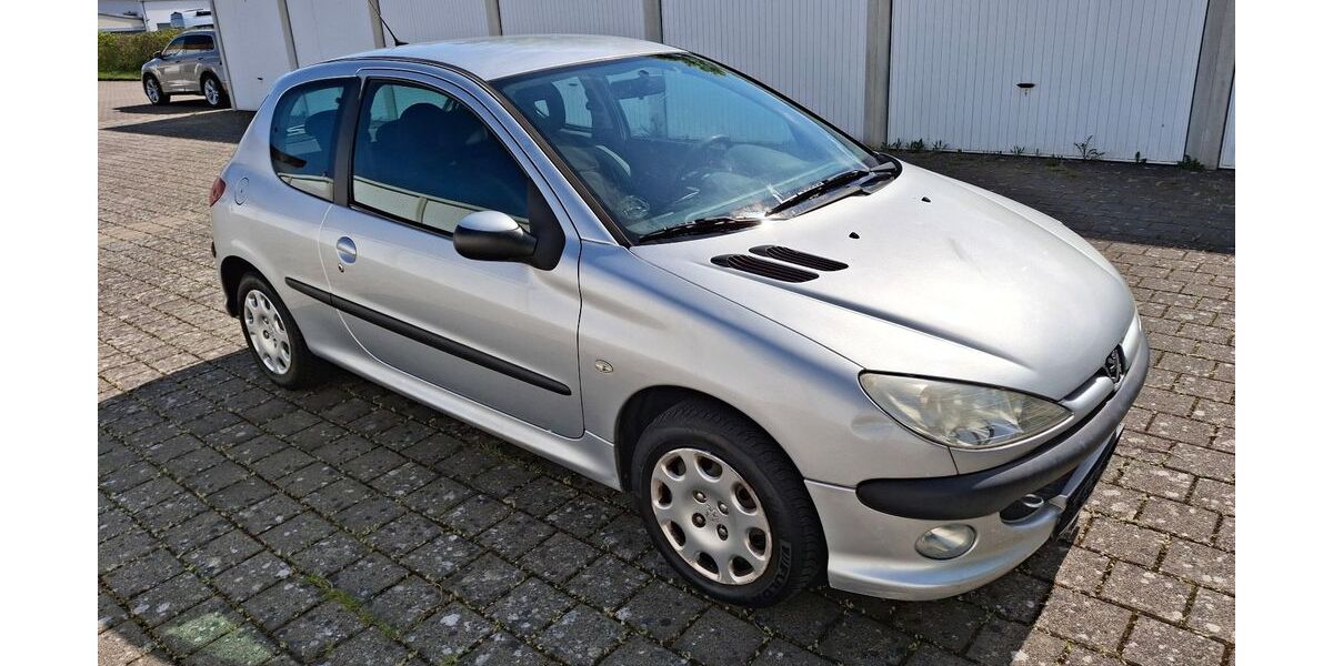 Peugeot 206 115.000 km 1.900 &euro; Kenzingen 79341