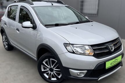 Dacia Sandero 104.198 km 6.999 € Berlin 13089