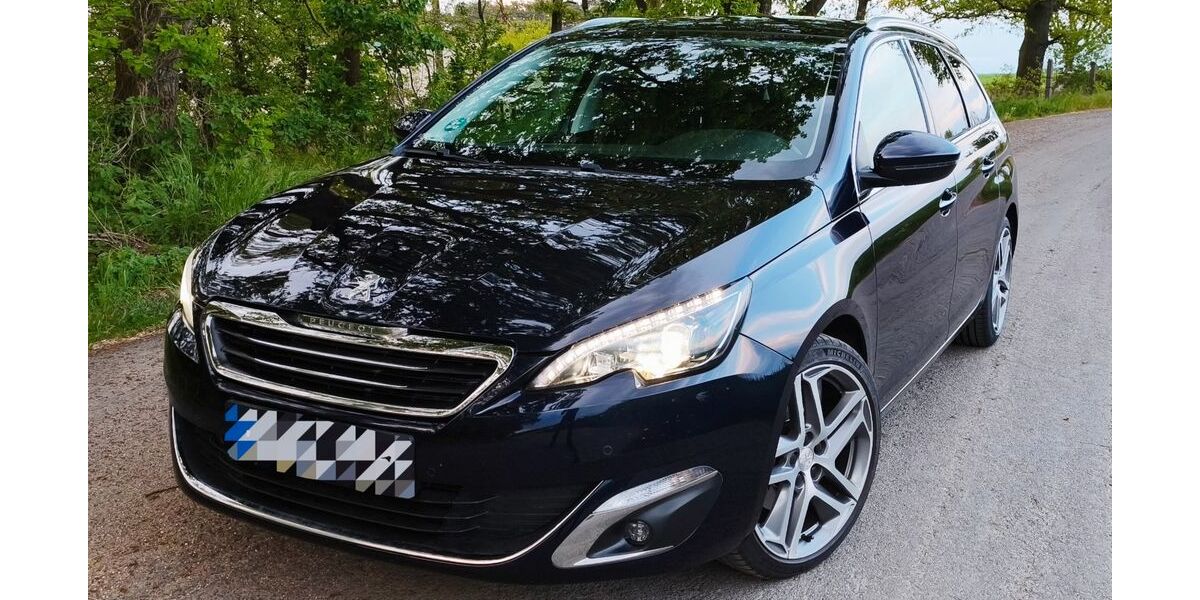 Peugeot 308 152.000 km 8.499 &euro; Thiendorf 01561