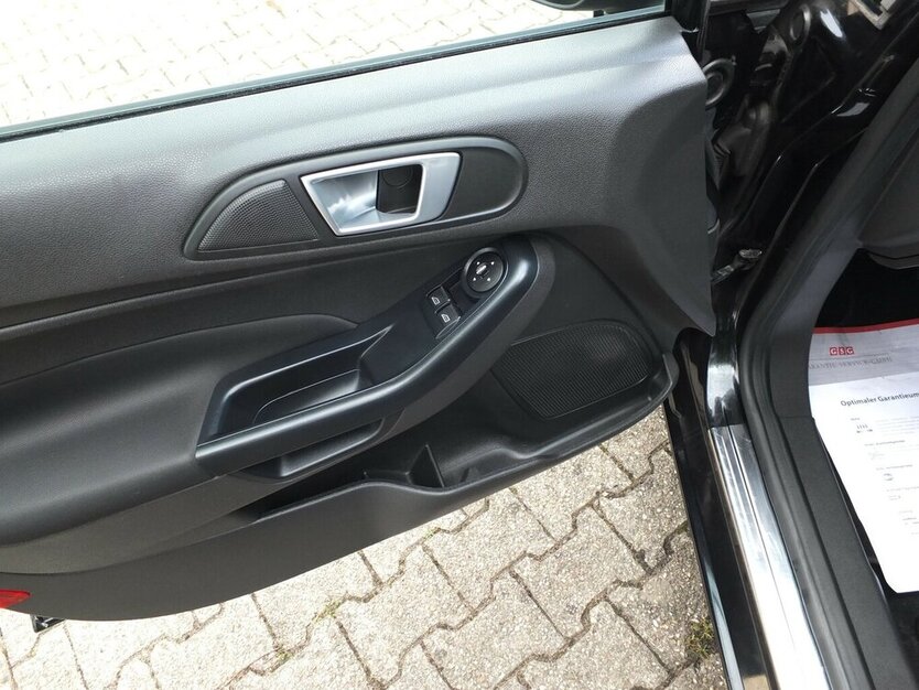 Ford Fiesta SYNC EDITION COOL&SOUND START-STOP 98.755 km 6.998 € Köln 50858