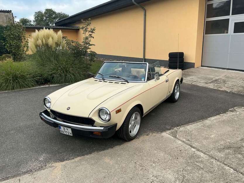 Fiat 124 Spider 106.000 km 22.900 € Wandlitz OT Schönerlinde 16348