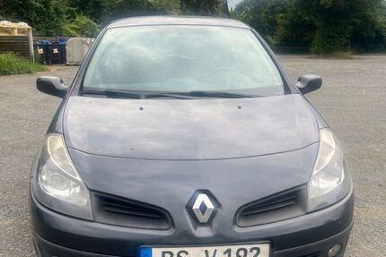 Renault Clio 233.287 km 1.800 &euro; Salzgitter 38229