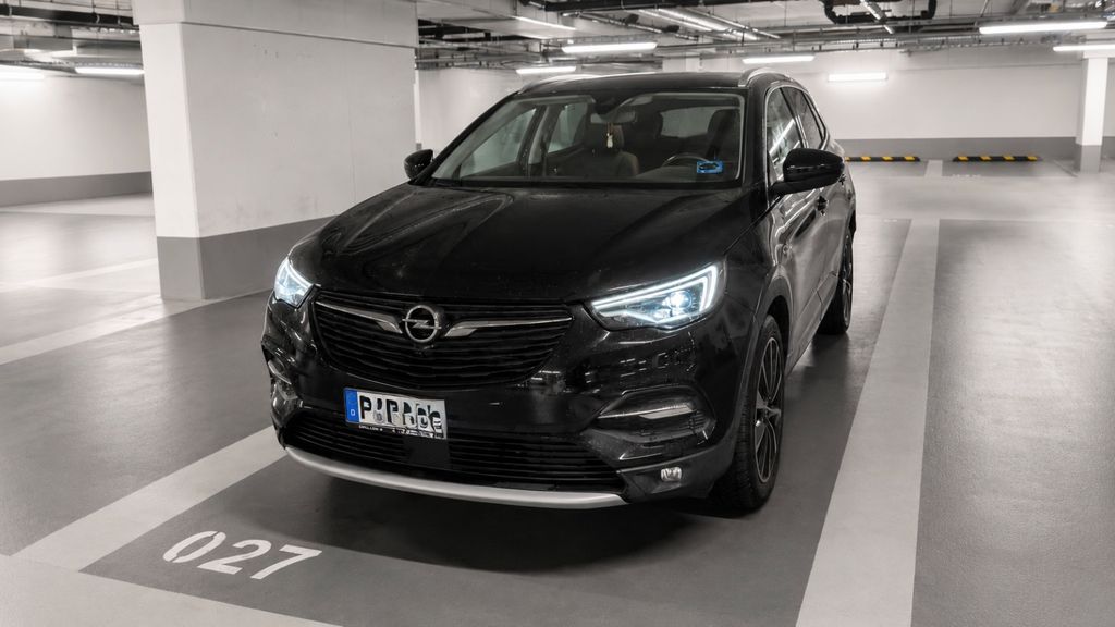 Opel Grandland (X) 73.000 km 22.000 &euro; Frankfurt am Main 60316