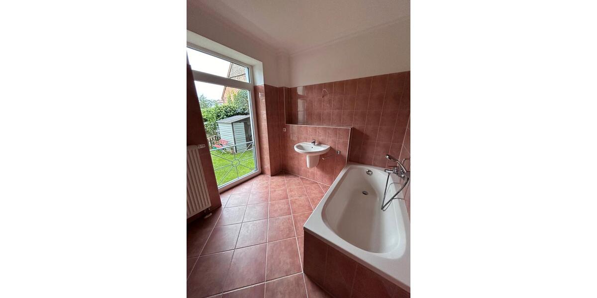 Mehrfamilienhaus, Wohnhaus Güstrow - 8 Zimmer, 245 m&sup2;, 420.000&euro; | Angebot:26990469