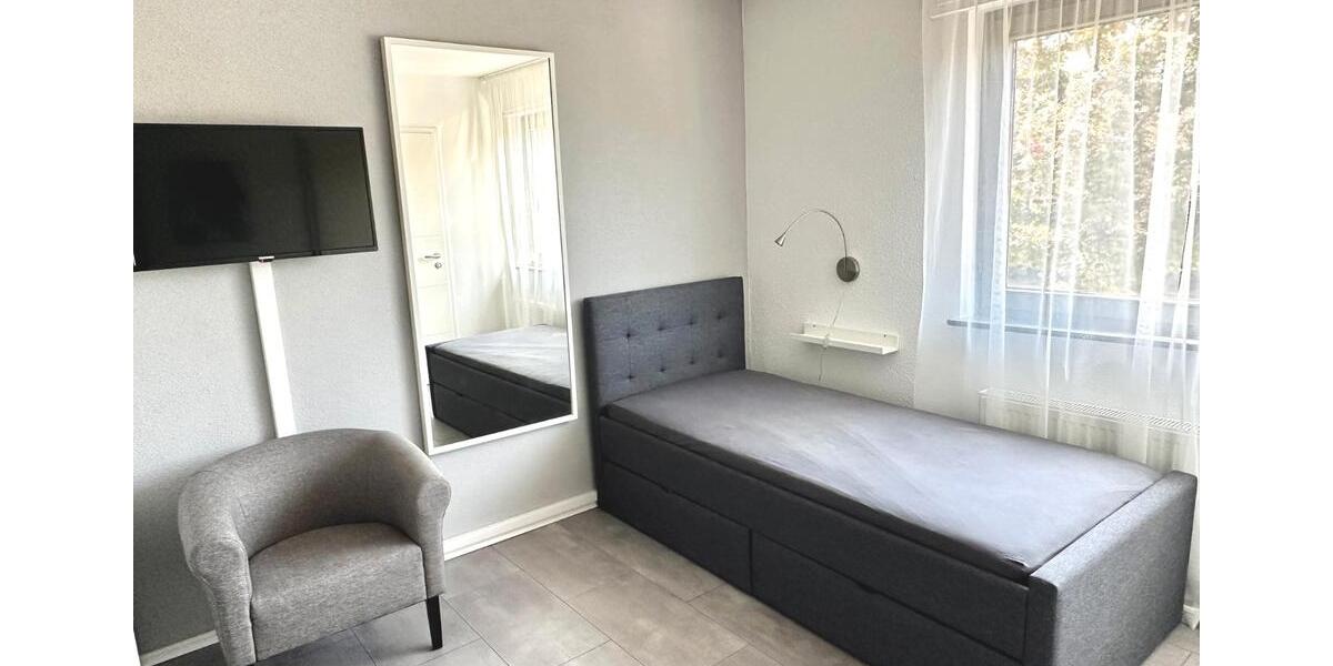 Etagenwohnung Karlsruhe Knielingen - 1 Zimmer, 18 m&sup2;, 525&euro; | Angebot:26662152