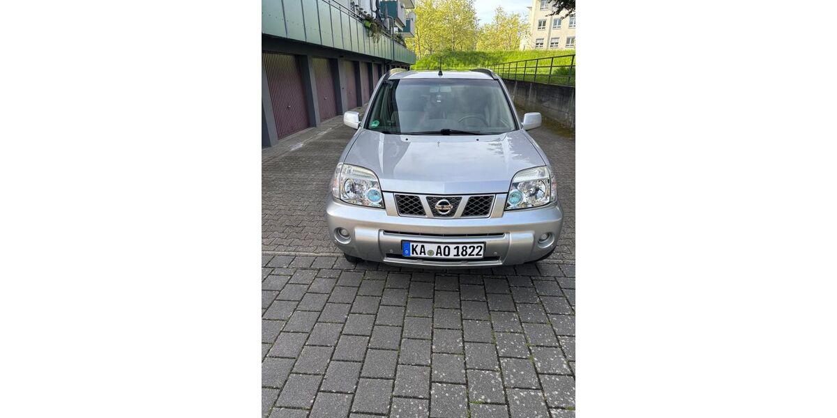 Nissan X-Trail 112.000 km 4.400 &euro; Rheinstetten 76287