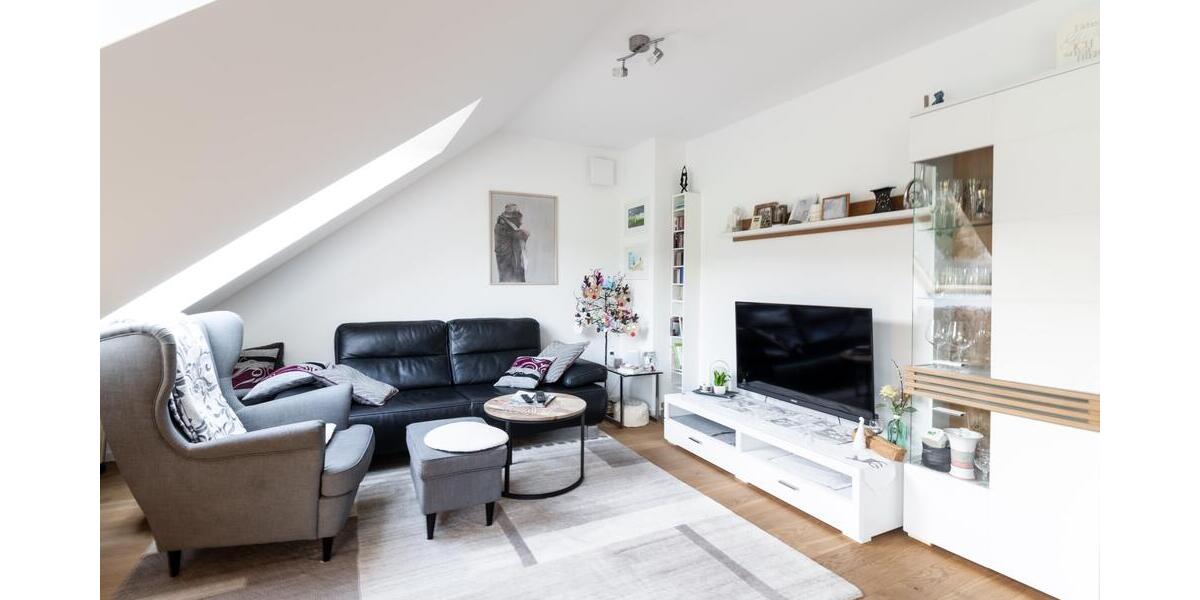 Attraktive Dachgeschoßwohnung mit herrlichem Blick ins Grüne in Trier-Irsch 3 zimmer