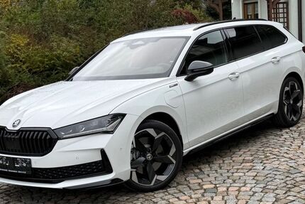 Skoda Superb 4.000 km 46.980 &euro; Schwarzenbach 92720