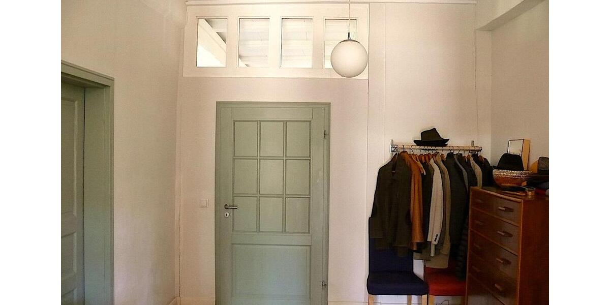 Einfamilienhaus Bad Wildungen - 7 Zimmer, 400 m&sup2;, 980.000&euro; | Angebot:21624522
